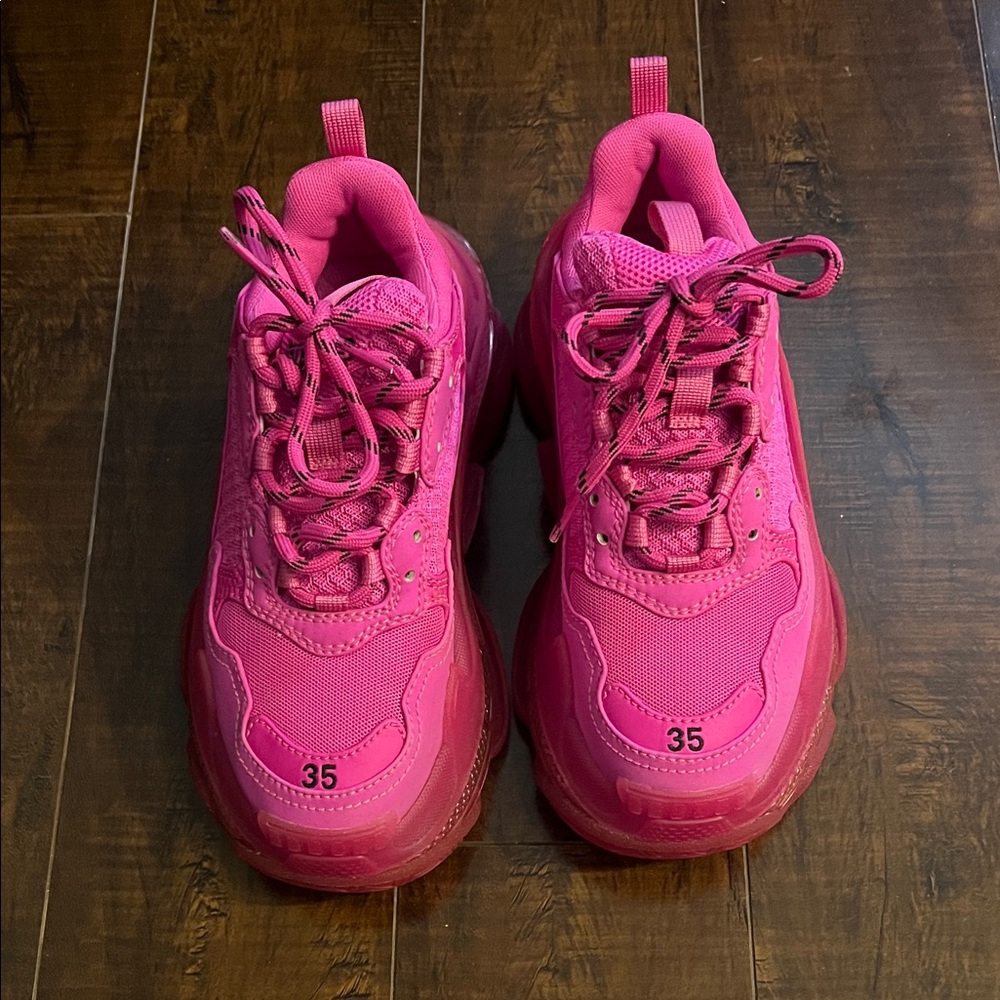 Balenciaga Triple S size 35